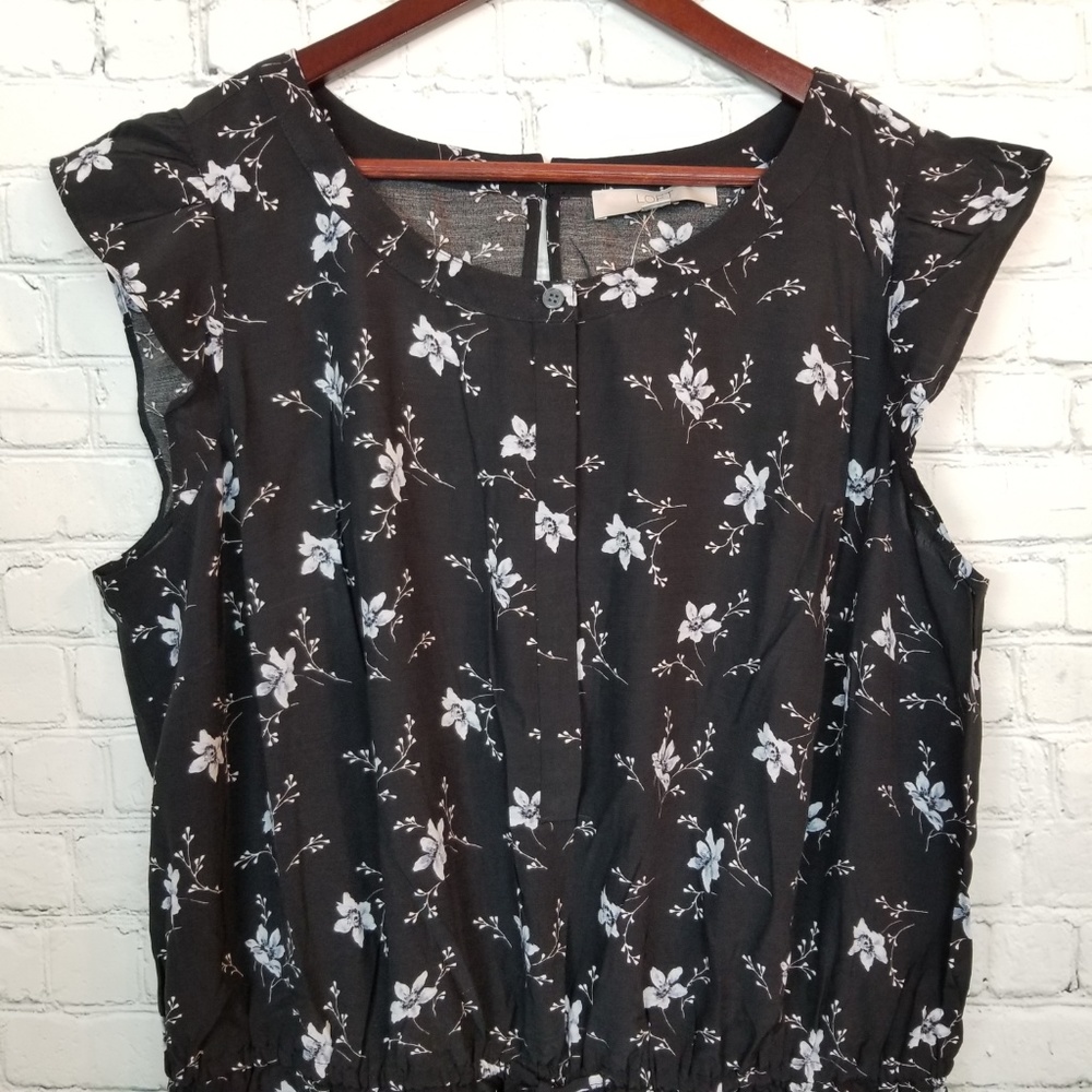 Loft Plus Black Floral Cap Sleeve Jumpsuit NWT - Picture 4 of 8